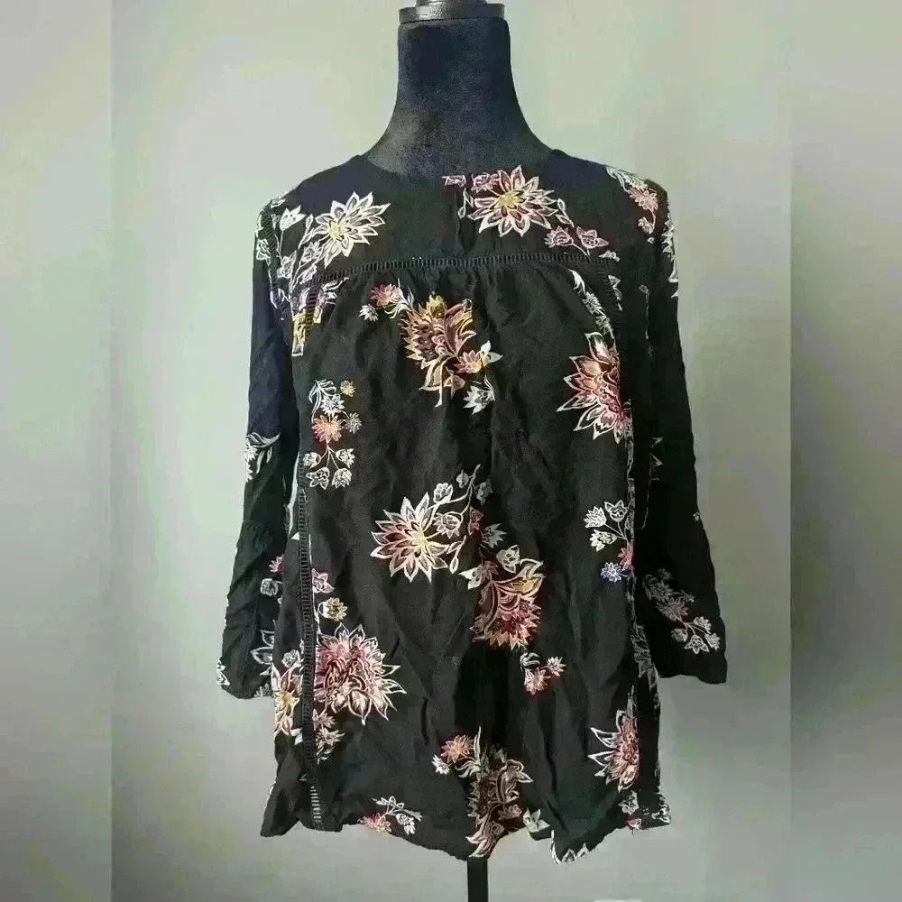 Old Navy Black Floral Blouse Size M